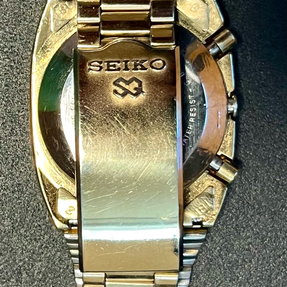 Vintage 1978 Seiko Gold and Silver Quartz LC - Picture 6 of 11